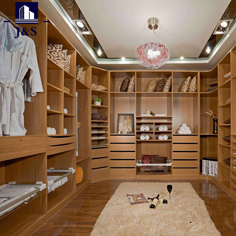 کمد داخلی زیبا و مدرن Walk in Closet